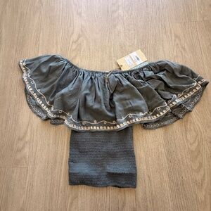 Off the shoulder Skimo Xs top